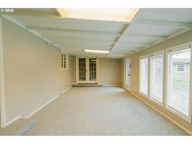 8612 Ne CLACKAMAS St, Portland, OR 97220