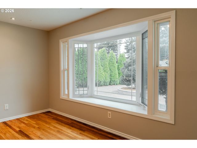 8612 Ne CLACKAMAS St, Portland, OR 97220