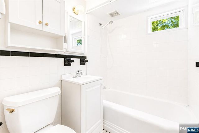 1-10 Lambert Road, Fair Lawn, NJ 07410