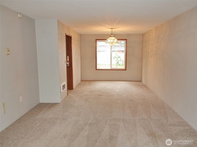 492 Quinault Avenue SE, Ocean Shores, WA 98569