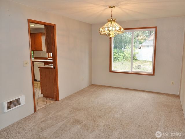 492 Quinault Avenue SE, Ocean Shores, WA 98569