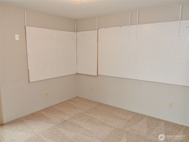 492 Quinault Avenue SE, Ocean Shores, WA 98569