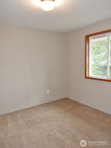 492 Quinault Avenue SE, Ocean Shores, WA 98569