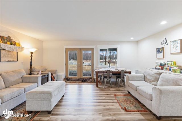 8560 W Hollywood Road, Wasilla, AK 99623