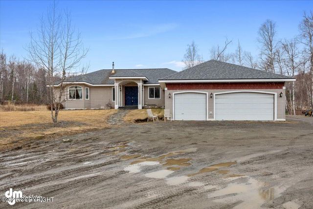 8560 W Hollywood Road, Wasilla, AK 99623