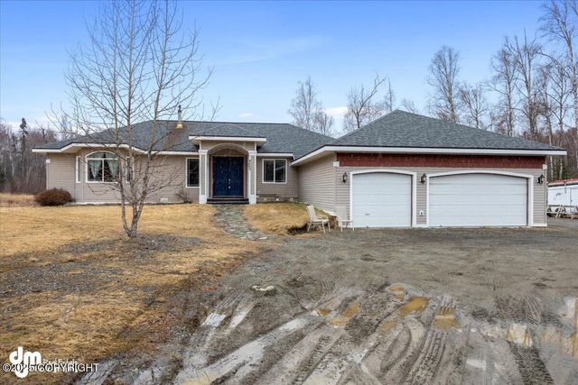 8560 W Hollywood Road, Wasilla, AK 99623