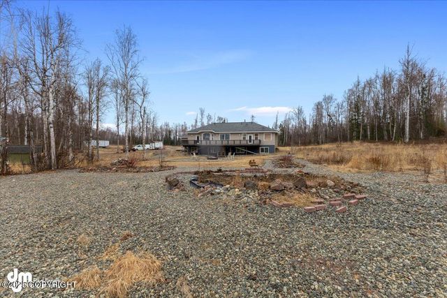 8560 W Hollywood Road, Wasilla, AK 99623