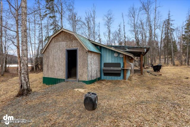 8560 W Hollywood Road, Wasilla, AK 99623