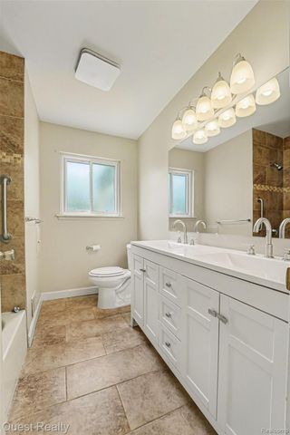 2536 Dundee Drive, Warren, MI 48092