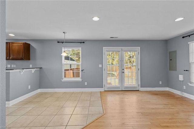 8021 E Glen RD, Norfolk, VA 23505