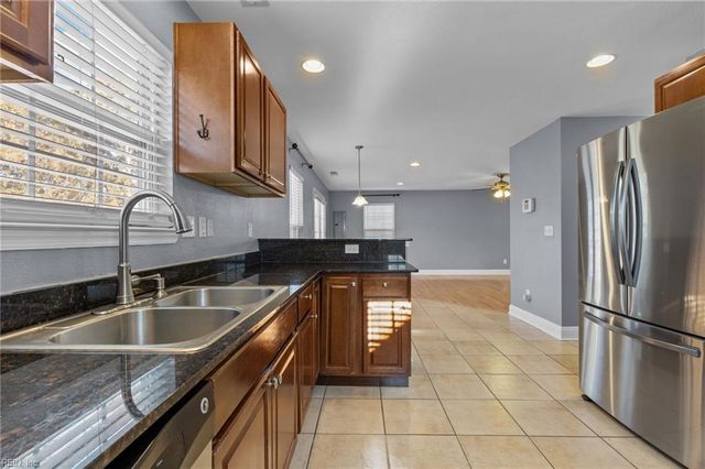 8021 E Glen RD, Norfolk, VA 23505