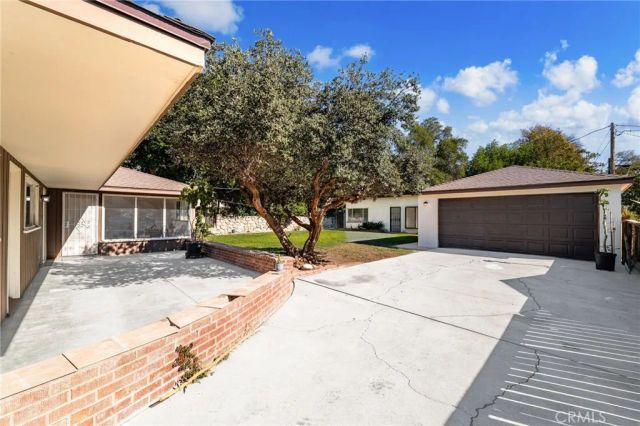 3024 Pine, Riverside, CA 92501