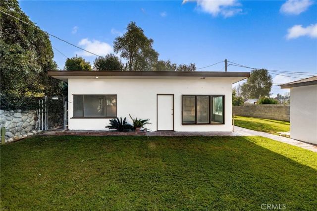 3024 Pine, Riverside, CA 92501