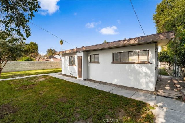 3024 Pine, Riverside, CA 92501