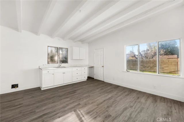 3024 Pine, Riverside, CA 92501