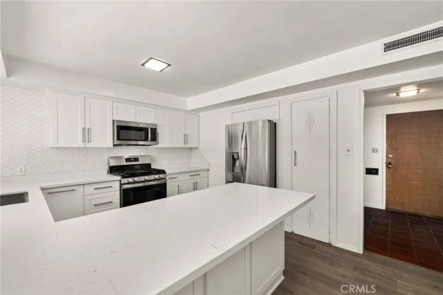 3024 Pine, Riverside, CA 92501