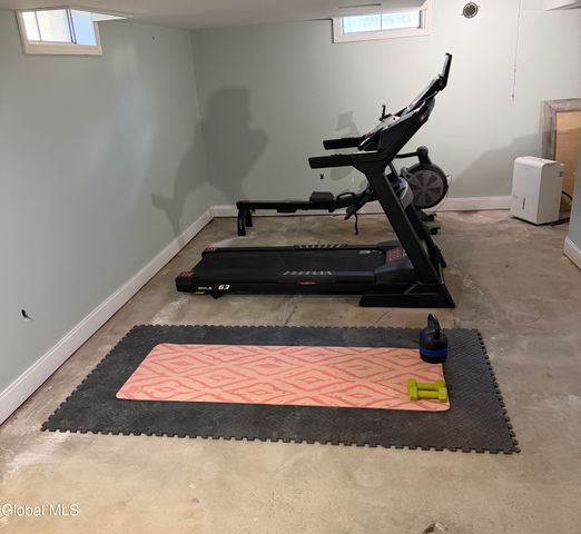 7 Lea Court, Colonie, NY 12309