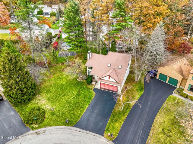 7 Lea Court, Colonie, NY 12309