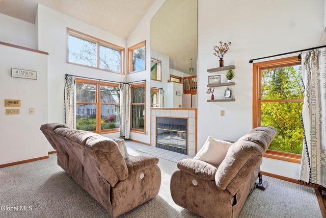 7 Lea Court, Colonie, NY 12309