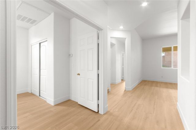 10001 Sharp Ridge Avenue, Las Vegas, NV 89149