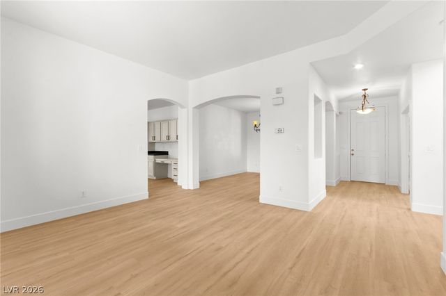 10001 Sharp Ridge Avenue, Las Vegas, NV 89149