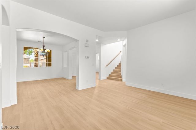 10001 Sharp Ridge Avenue, Las Vegas, NV 89149