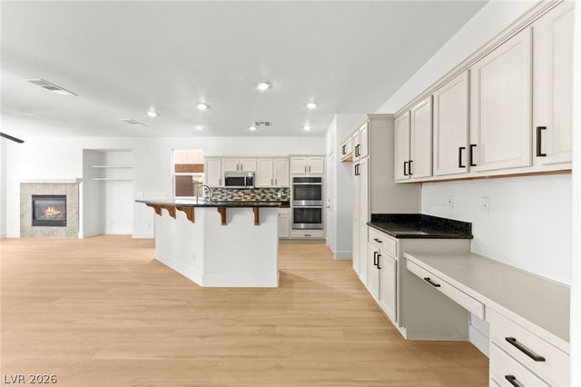 10001 Sharp Ridge Avenue, Las Vegas, NV 89149