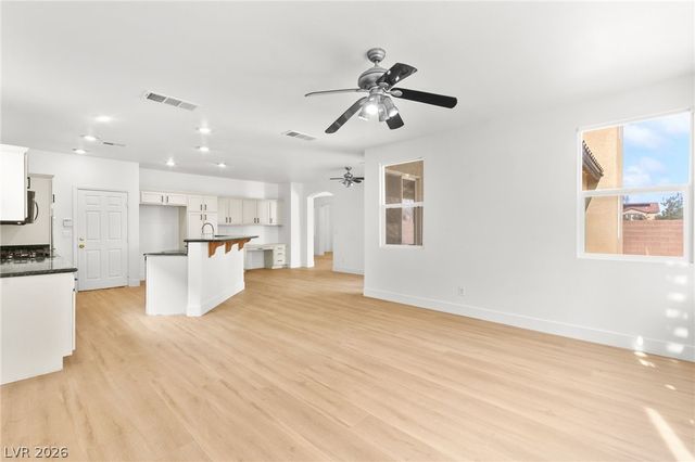 10001 Sharp Ridge Avenue, Las Vegas, NV 89149