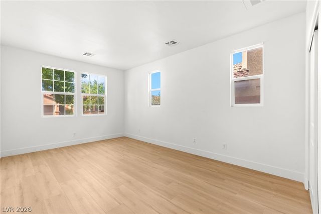 10001 Sharp Ridge Avenue, Las Vegas, NV 89149