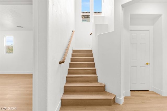 10001 Sharp Ridge Avenue, Las Vegas, NV 89149