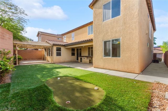 10001 Sharp Ridge Avenue, Las Vegas, NV 89149