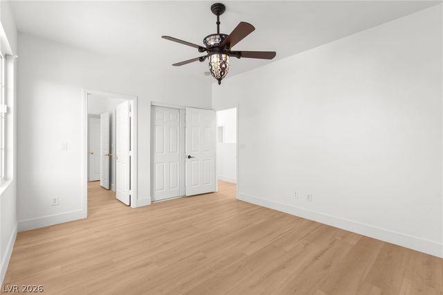 10001 Sharp Ridge Avenue, Las Vegas, NV 89149