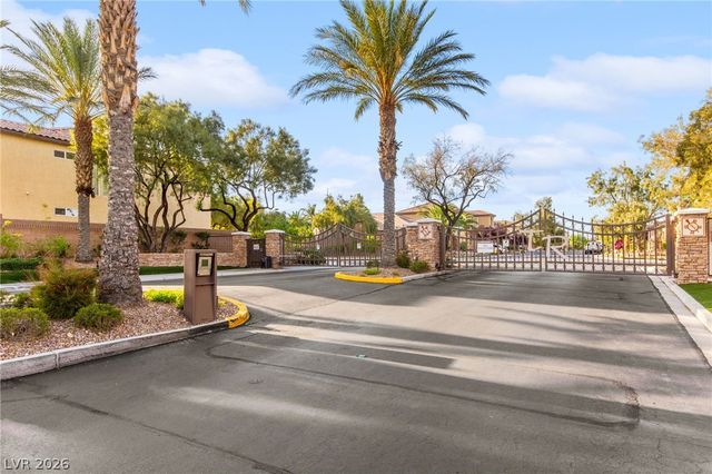 10001 Sharp Ridge Avenue, Las Vegas, NV 89149