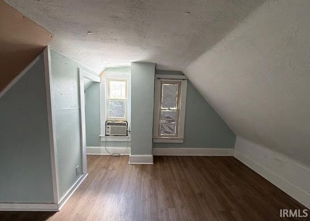 708 Hess Avenue, Evansville, IN 47712