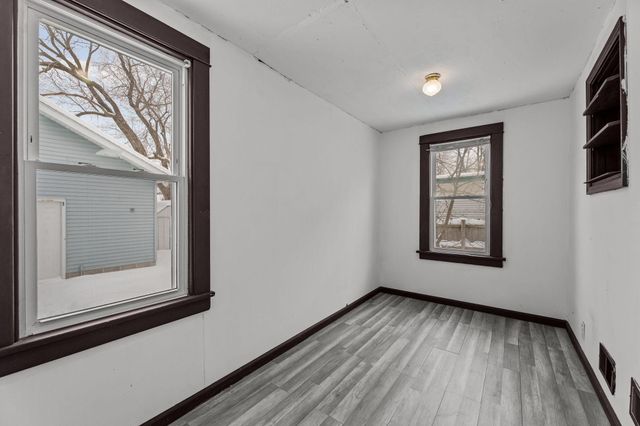 40 Mckinley Place N, Saint Cloud, MN 56303