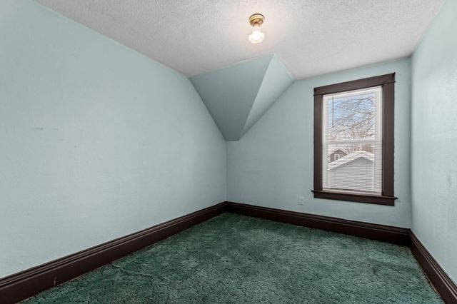 40 Mckinley Place N, Saint Cloud, MN 56303