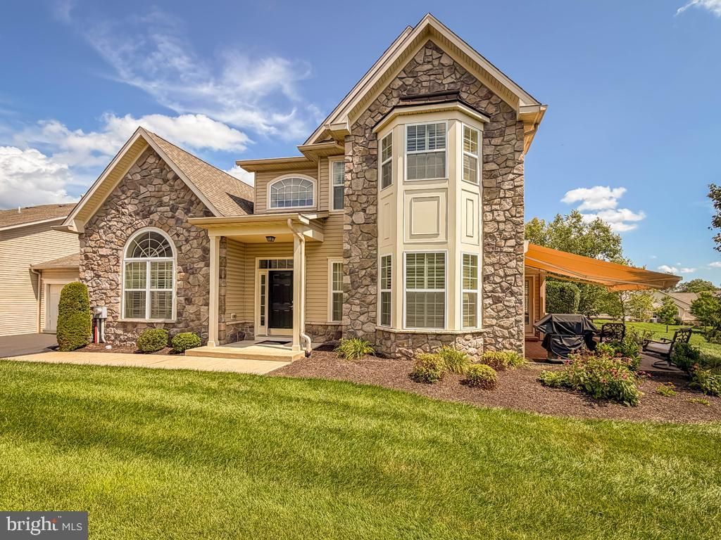 124 THORNHILL LN, NEWTOWN, PA 18940 — photo 2