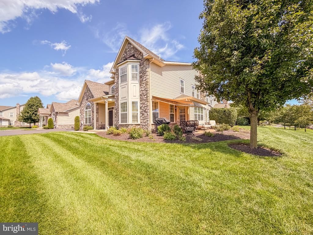 124 THORNHILL LN, NEWTOWN, PA 18940 — photo 3