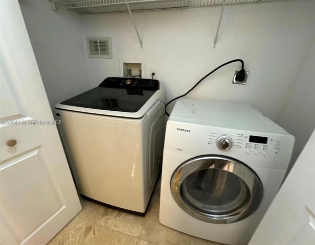 7563 NW 112th Place, Doral, FL 33178