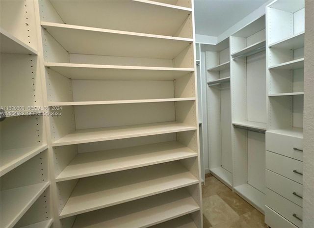 7563 NW 112th Place, Doral, FL 33178