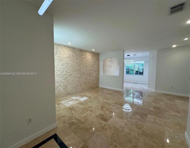 7563 NW 112th Place, Doral, FL 33178