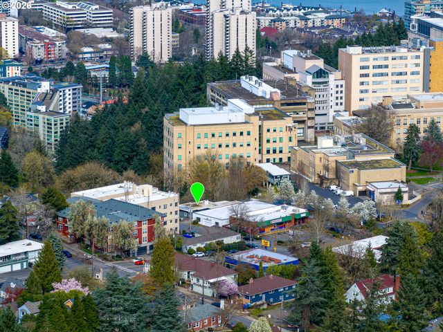 3204 Sw 10TH Ave, Portland, OR 97239