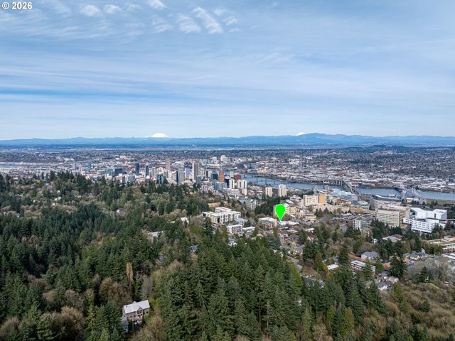 3204 Sw 10TH Ave, Portland, OR 97239