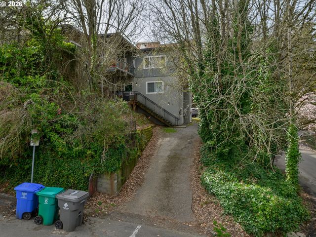 3204 Sw 10TH Ave, Portland, OR 97239