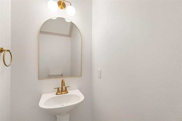 1207 Vista Del Lago Drive, Huffman, TX 77336