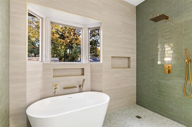 1207 Vista Del Lago Drive, Huffman, TX 77336