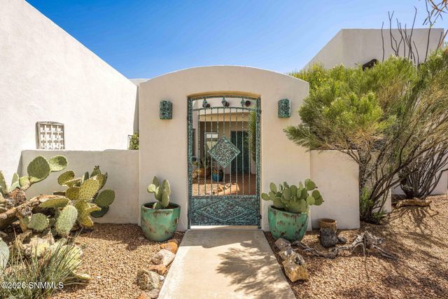 4009 Firethorn Court, Las Cruces, NM 88011