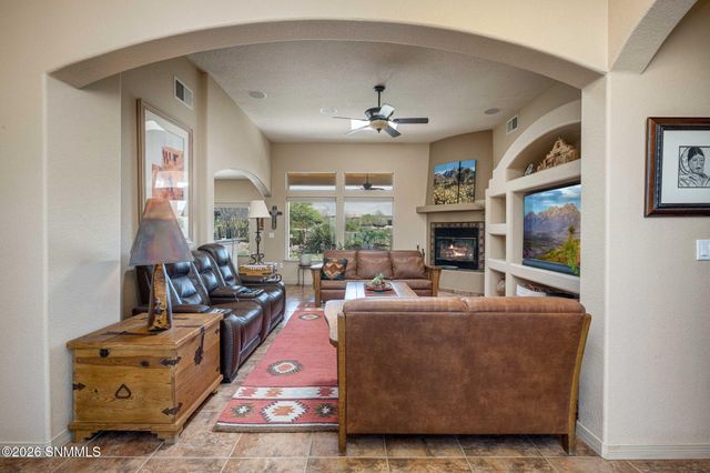 4009 Firethorn Court, Las Cruces, NM 88011