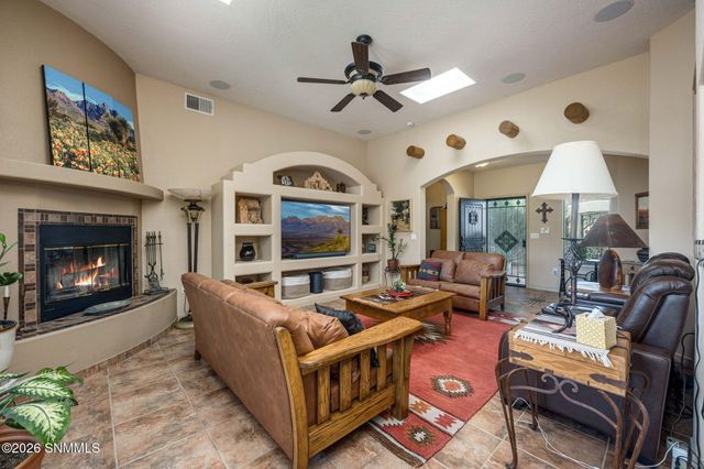 4009 Firethorn Court, Las Cruces, NM 88011