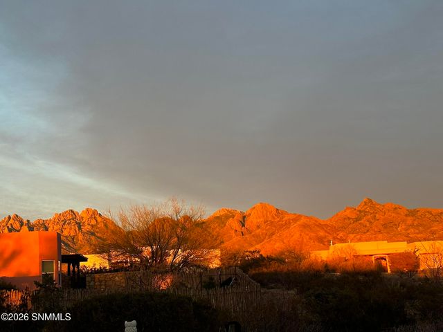 4009 Firethorn Court, Las Cruces, NM 88011